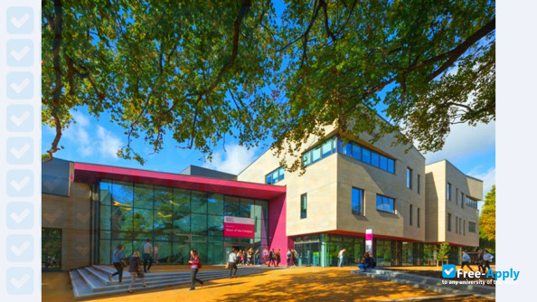 Photo de l’Crescent Campus #8