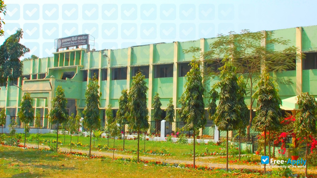 Foto de la Allahabad Degree College #8