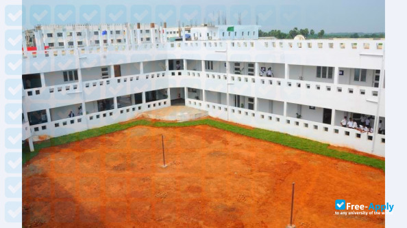 Foto de la Sri Balaji Vidyapeeth #3