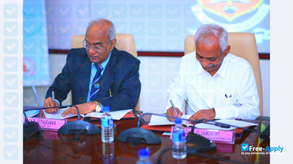 Foto de la Sri Balaji Vidyapeeth #6