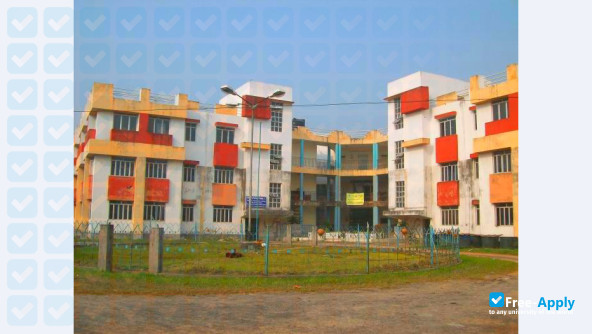 Photo de l’West Bengal University of Animal and Fishery Sciences #2