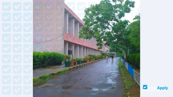 Foto de la P. T. Bhagwat Dayal Sharma Post Graduate Institute of Medical Sciences Rohtak #3