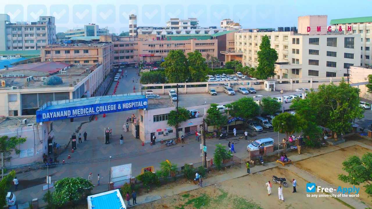 Photo de l’Dayanand Medical College and Hospital #12