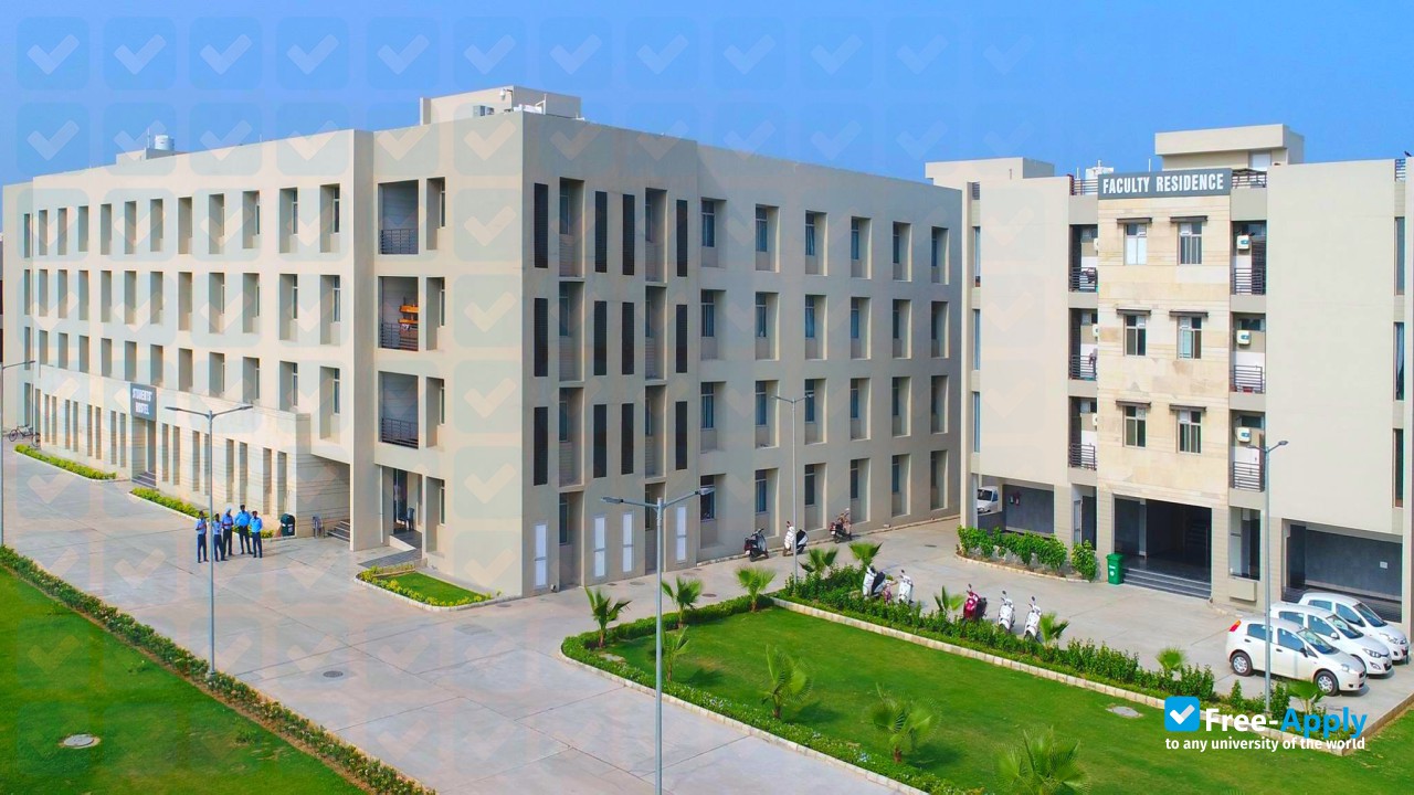 Dayanand Medical College and Hospital фотография №10