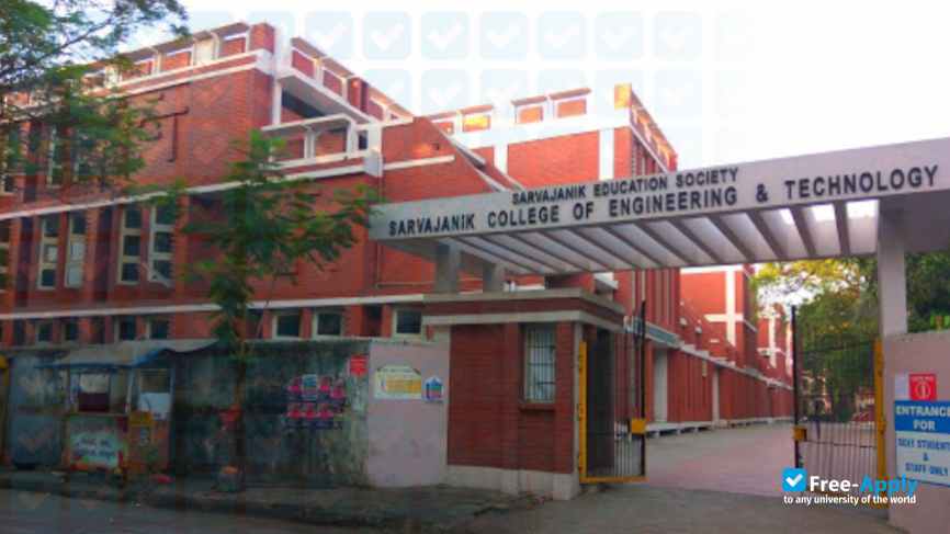 Photo de l’Sarvajanik College of Engineering and Technology #2