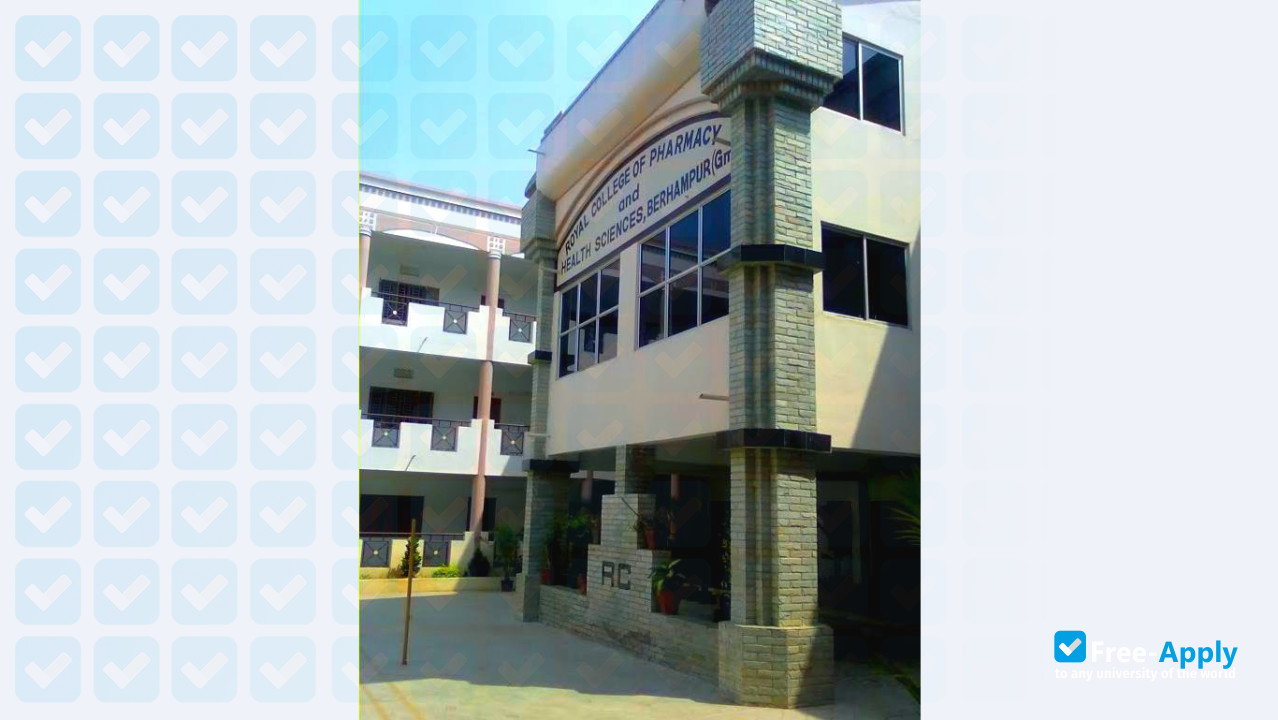 Photo de l’Royal College of Pharmacy and Health Sciences Berhampur #3