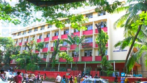 Фотография Sir Vithaldas Thackersey College of Science