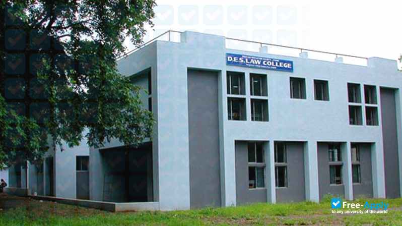 Foto de la D E S's Shri Navalmal Firodia Law College