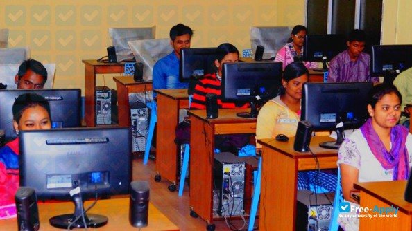 Photo de l’Prasanta Chandra Mahalanobis College #3