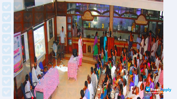 Indira Gandhi Institute of Pharmaceutical Sciences photo #4
