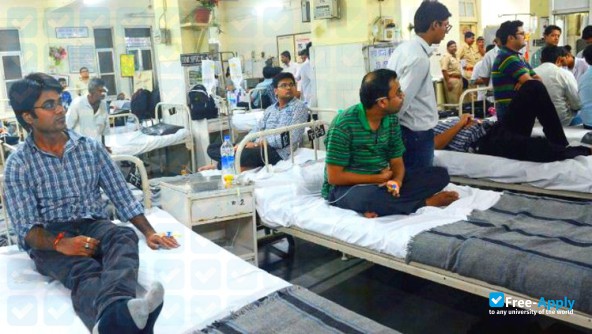 Foto de la Government Medical College & Hospital Chandigarh #3