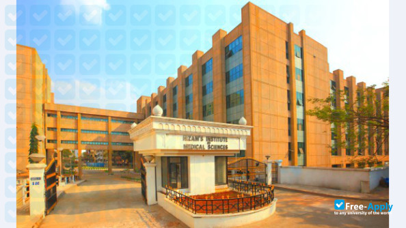Photo de l’Nizam's Institute of Medical Sciences #10