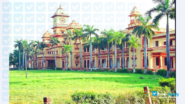 Photo de l’Indian Institute of Technology (Banaras Hindu University) Varanasi #3