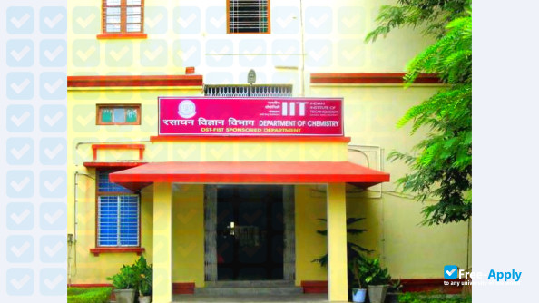Photo de l’Indian Institute of Technology (Banaras Hindu University) Varanasi #3