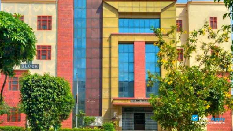 Photo de l’Raj Kumar Goel Institute of Technology #5