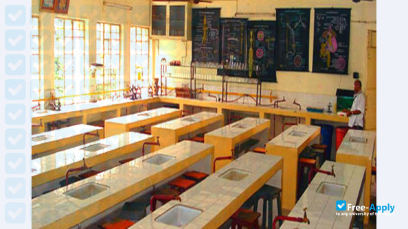 Foto de la N G Acharya & D K Marathe College #2