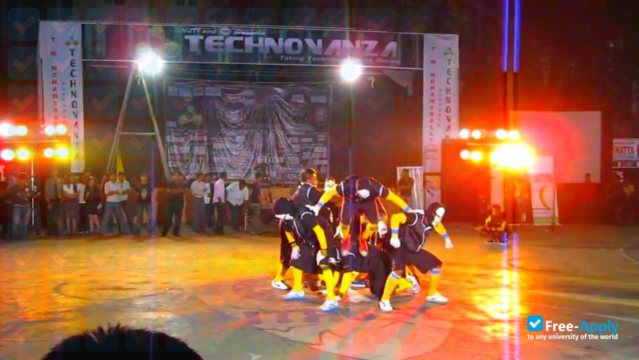 Veermata Jijabai Technological Institute photo #2