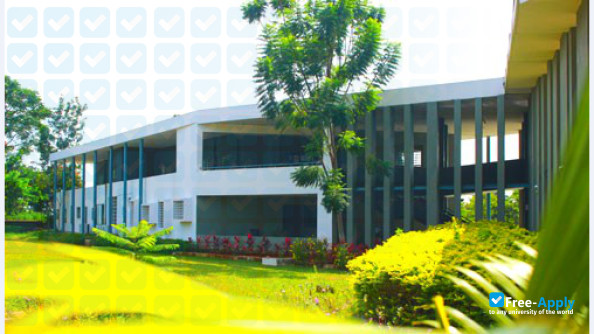 Foto de la Indian Institute of Journalism & New Media #3