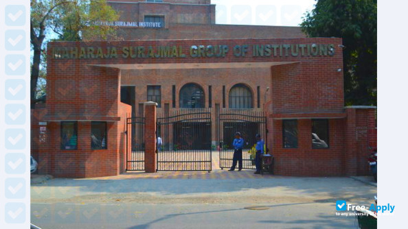Foto de la Maharaja Surajmal Institute of Technology #2