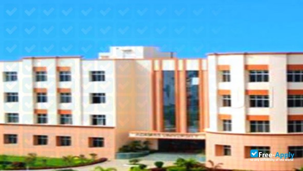 Photo de l’Adamas University #3