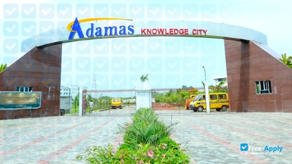 Photo de l’Adamas University #9