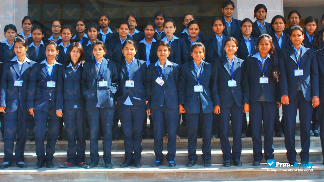 Photo de l’Women Institute of Technology #3