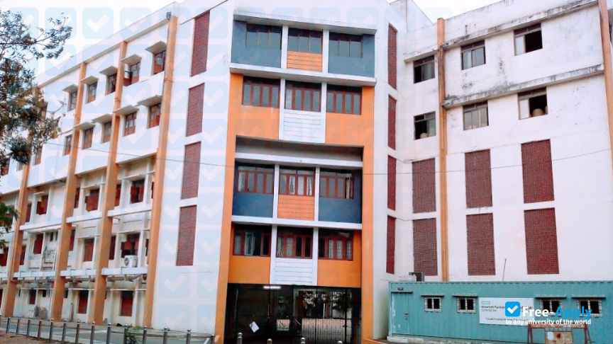 Foto de la Meenakshi College for Women #3