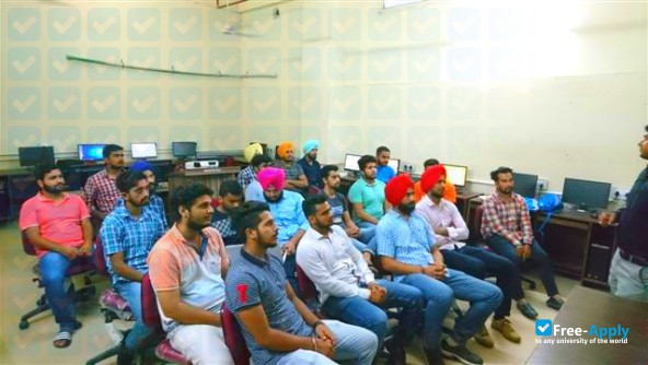 Photo de l’Central Institute of Hand Tools Jalandhar #2