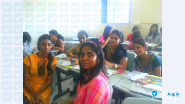 Foto de la M O P Vaishnav College for Women