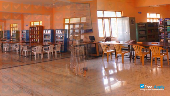 Visvesvaraya College of Engineering and Technology фотография №2