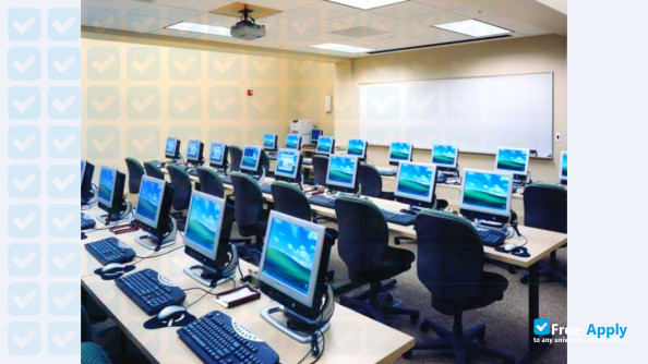 Foto de la Saradha Gangadharan College #7