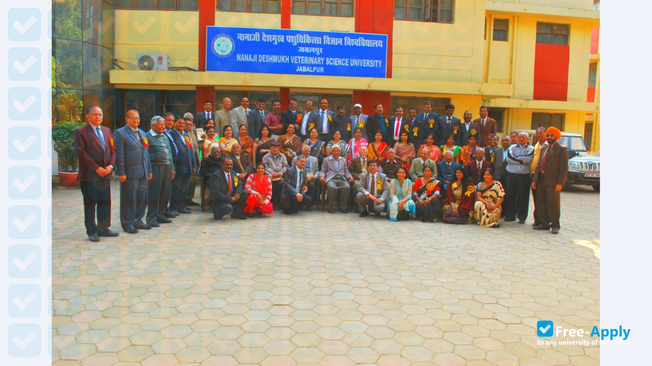 Foto de la Nanaji Deshmukh Veterinary Science University Jabalpur