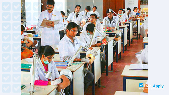 Photo de l’Sri Rajiv Gandhi College of Dental Science and Hospital #3