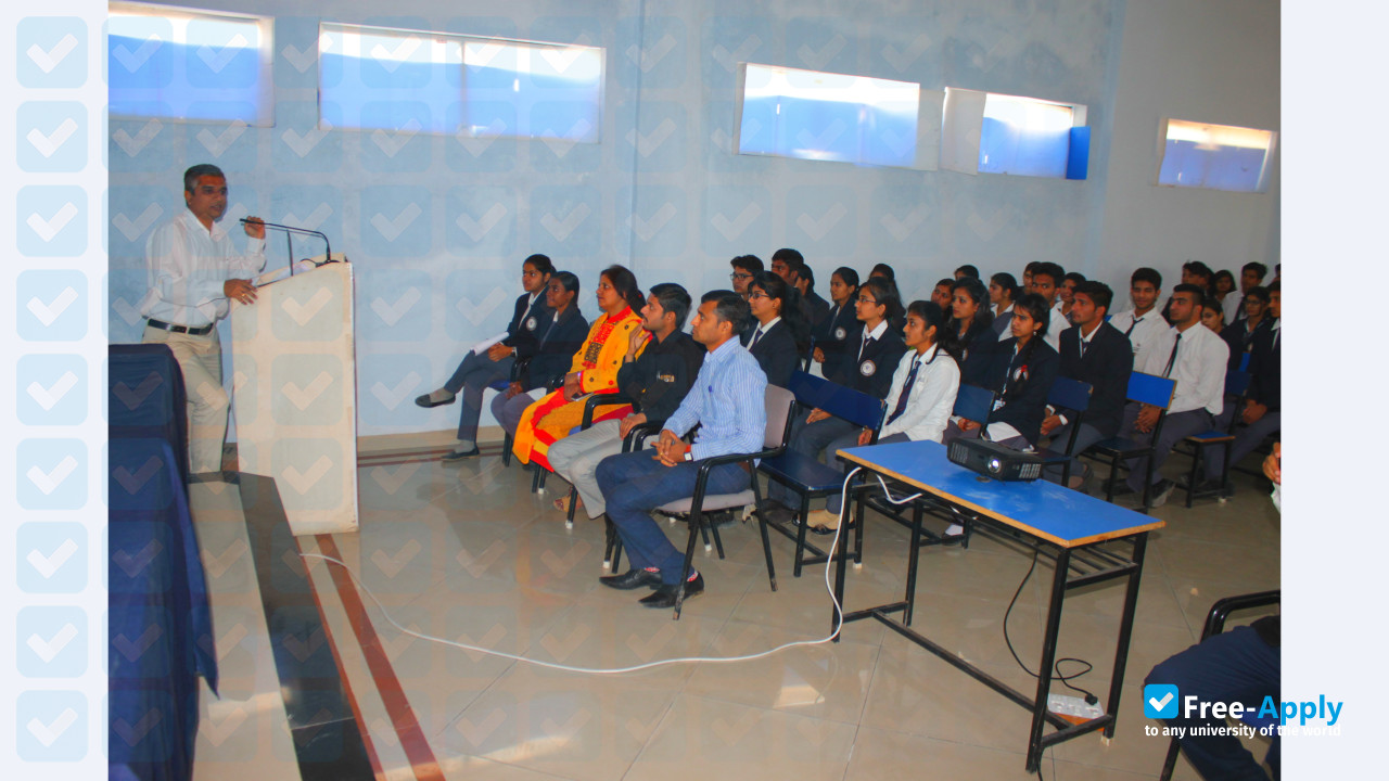 Photo de l’Acropolis Institute of Management Studies & Research Indore #2