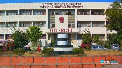 Rajiv Ghandi Technical University / Rajiv Gandhi Proudyogiki Vishwavidyalaya photo