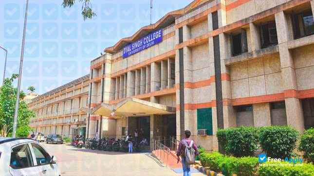 Dyal Singh College photo #6