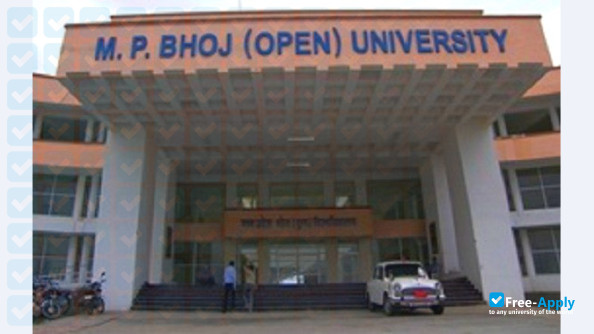 Photo de l’Madhya Pradesh Bhoj Open University #9