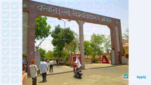 Foto de la Madhya Pradesh Bhoj Open University #9
