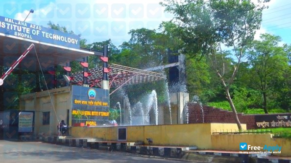 Foto de la Madhya Pradesh Bhoj Open University #3