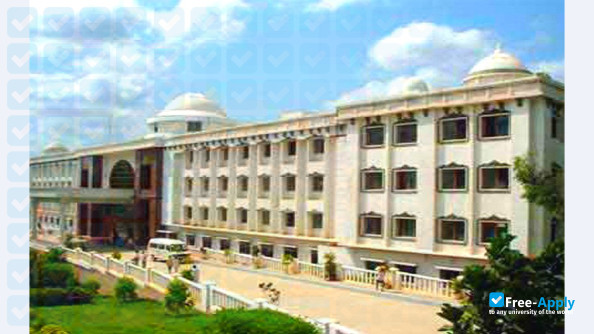 Vydehi Institute of Medical Sciences & Research Center фотография №4