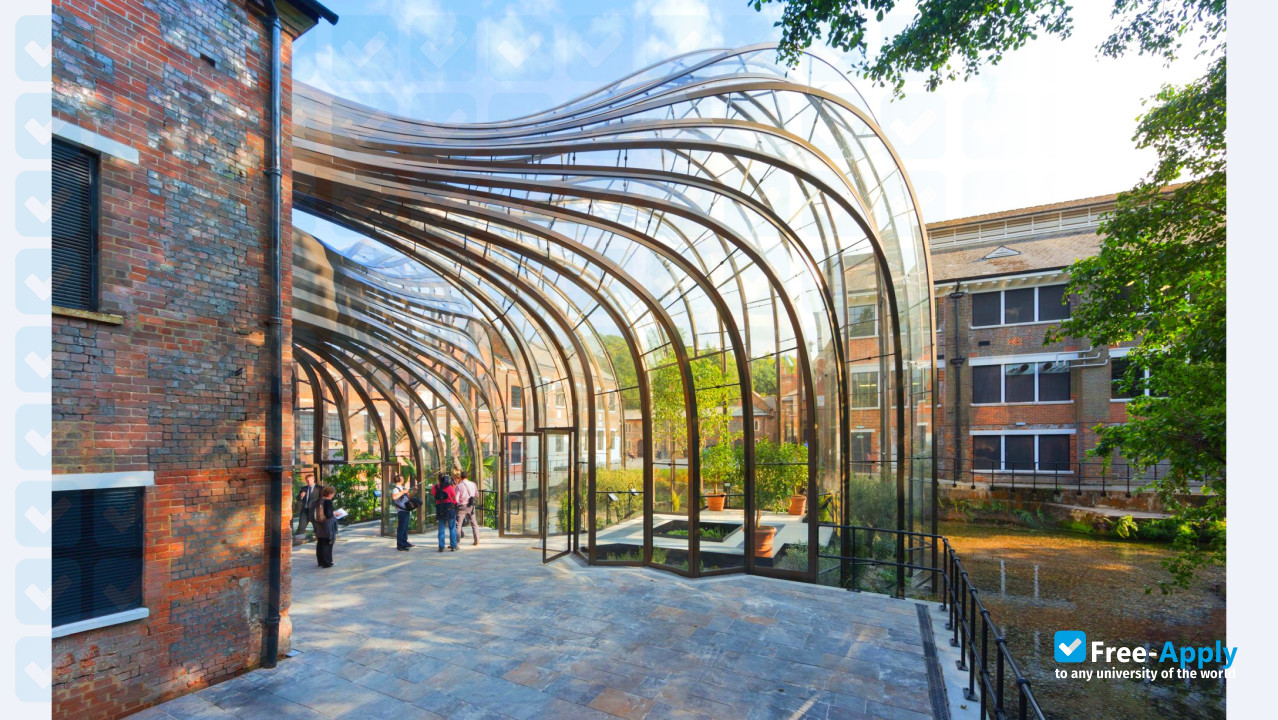 Foto de la Bombay College of Pharmacy