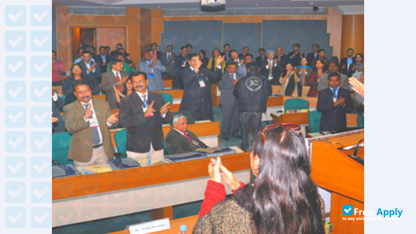 Delhi School of Professional Studies and Research photo #6