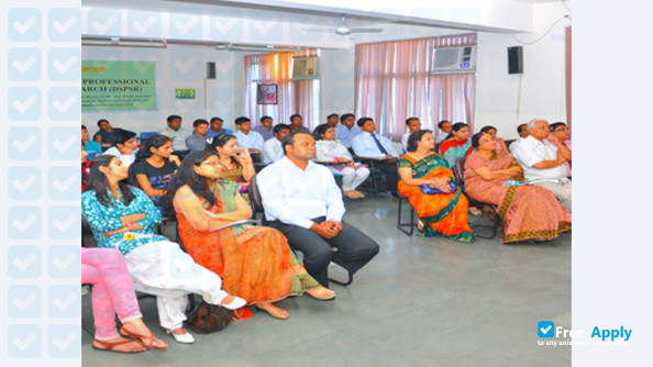 Delhi School of Professional Studies and Research photo #3