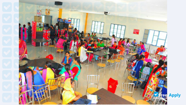 Photo de l’Guru Nanak College #9