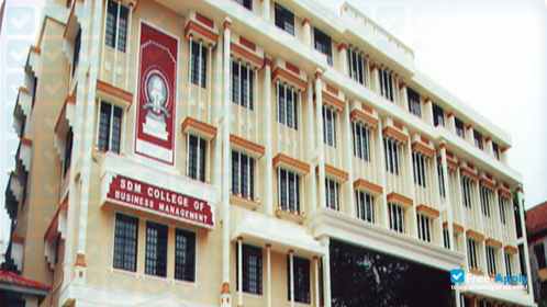 Photo de l’SDM Law College and Centre for Postgraduate Studies & Research in Law #3