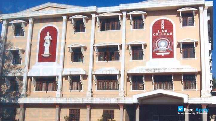 Photo de l’SDM Law College and Centre for Postgraduate Studies & Research in Law #4