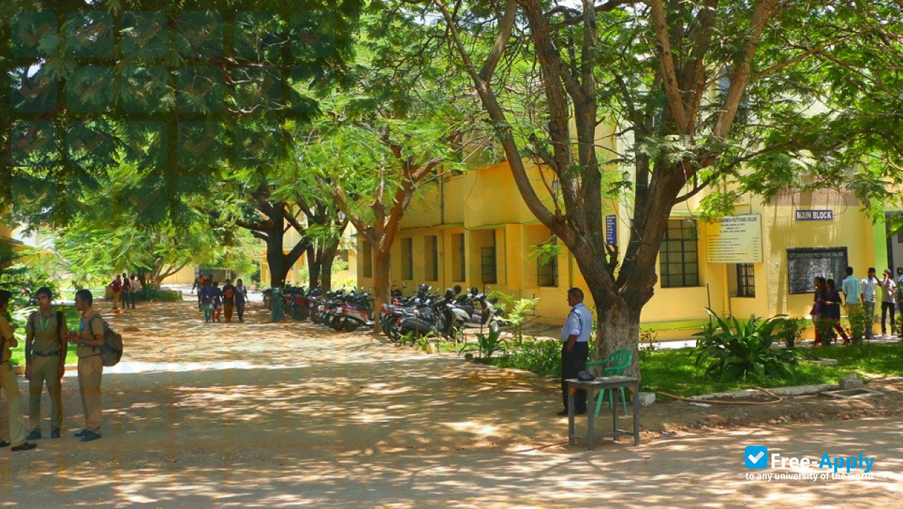 CIT Sandwich Polytechnic College photo #4