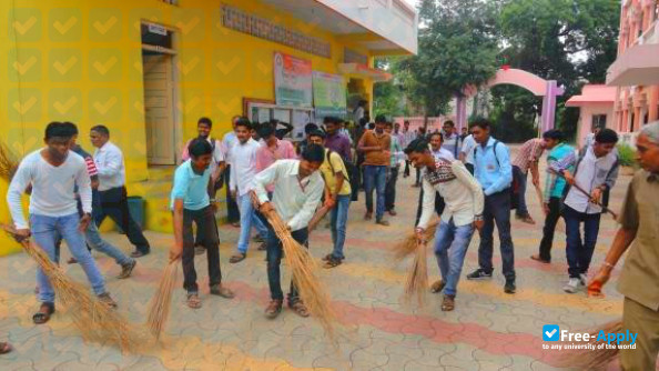 Photo de l’J T Mahajan Polytechnic #6