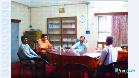 Photo de l’Arambagh Girls' College #5