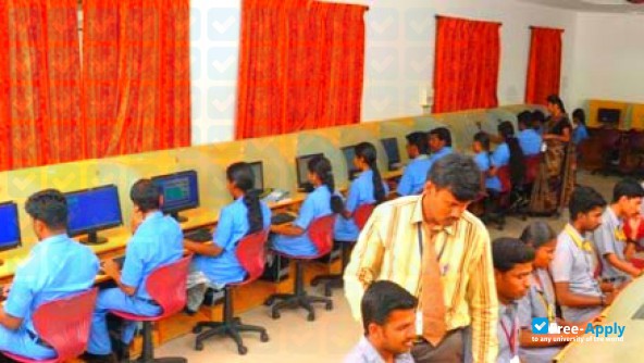 J K K Munirajah College of Technology фотография №3